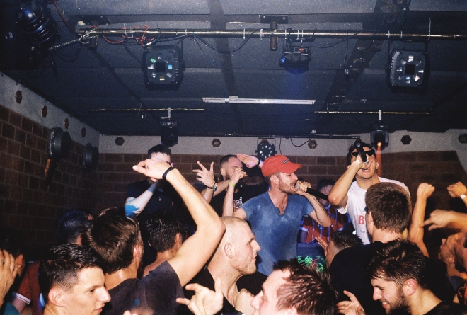 29 DVOJLITRBOYZZ Stolárna Havířov 2L